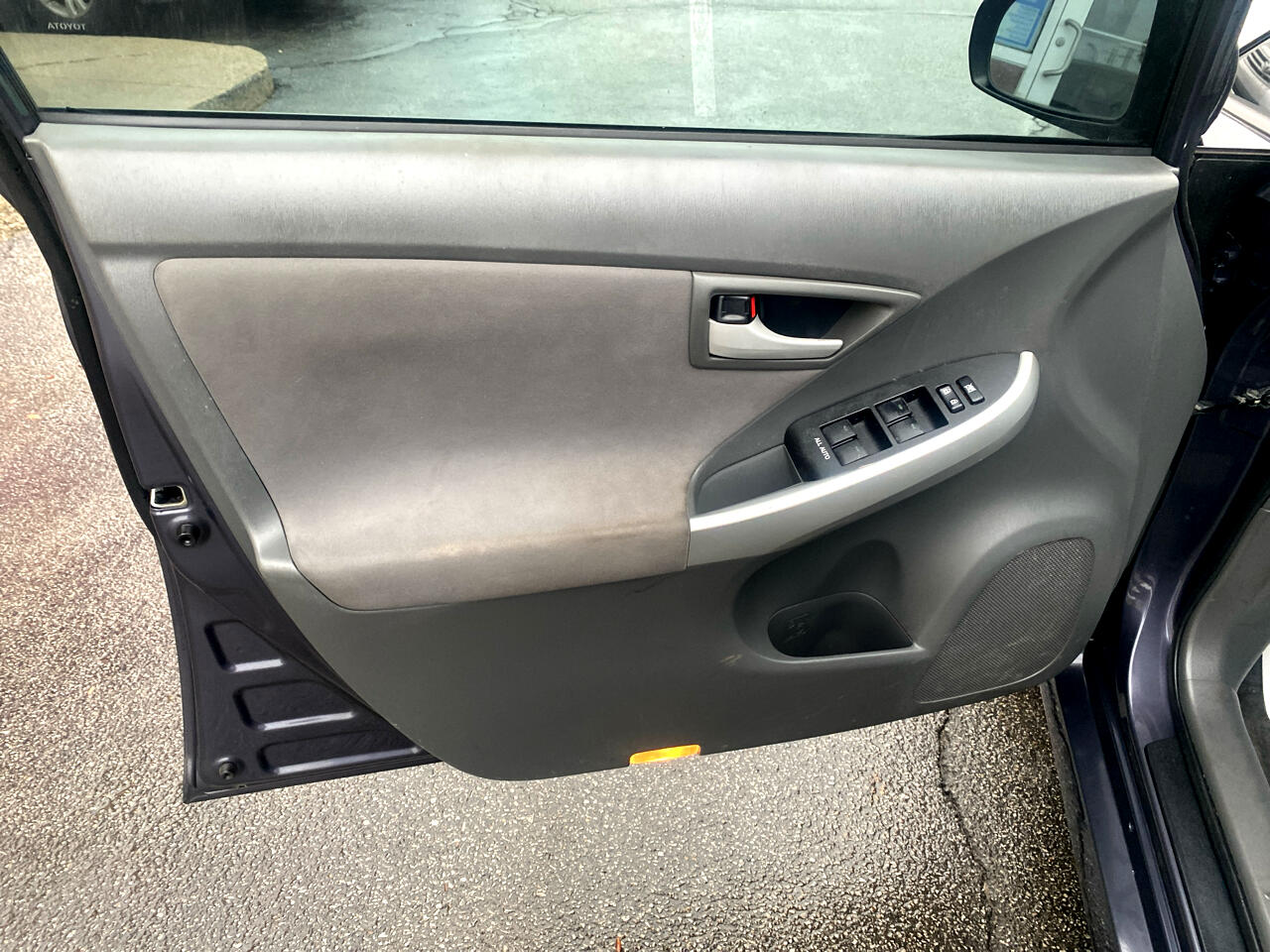 Toyota Prius Prius V 2010