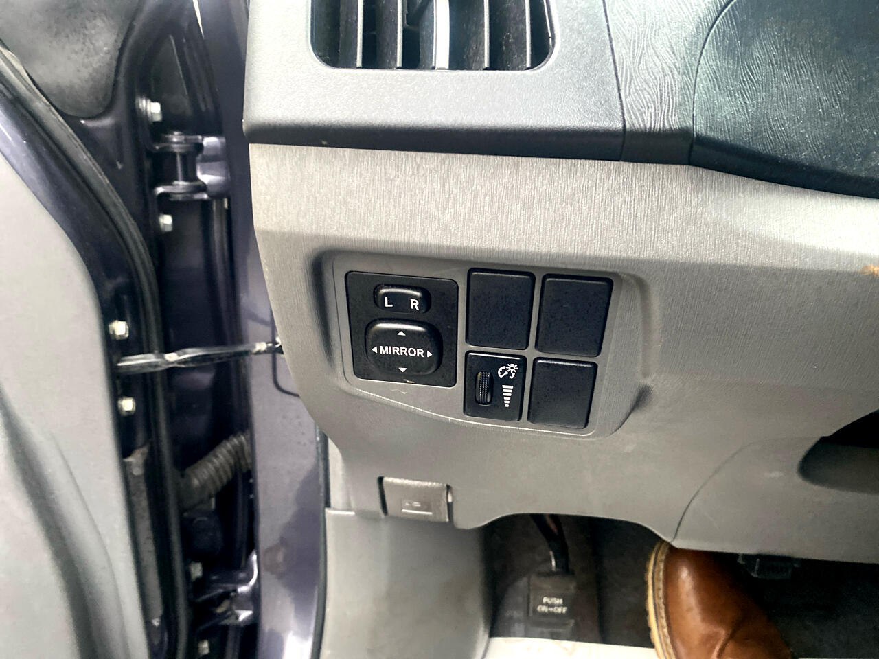 Toyota Prius Prius V 2010