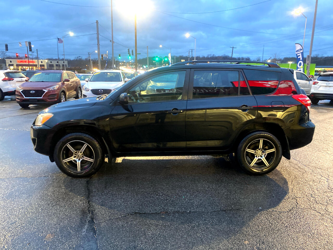 Toyota RAV4 Base I4 4WD 2010