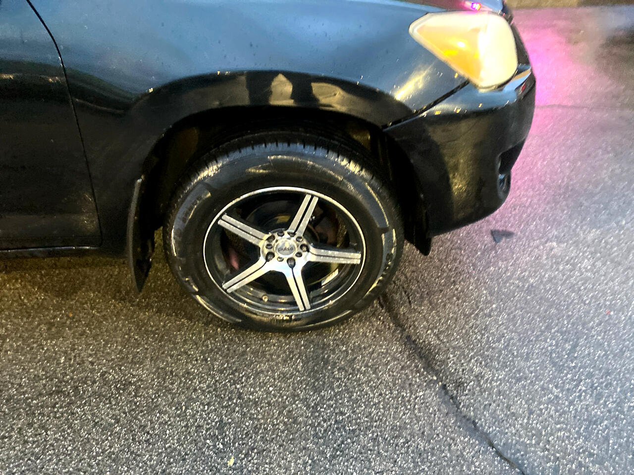 Toyota RAV4 Base I4 4WD 2010