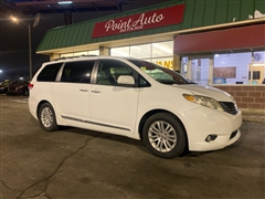 2011 Toyota Sienna 