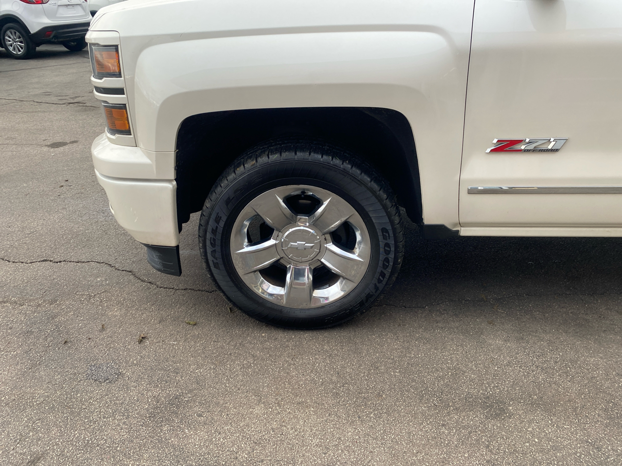 Chevrolet Silverado 1500 LT Crew Cab Long Box 4WD 2015