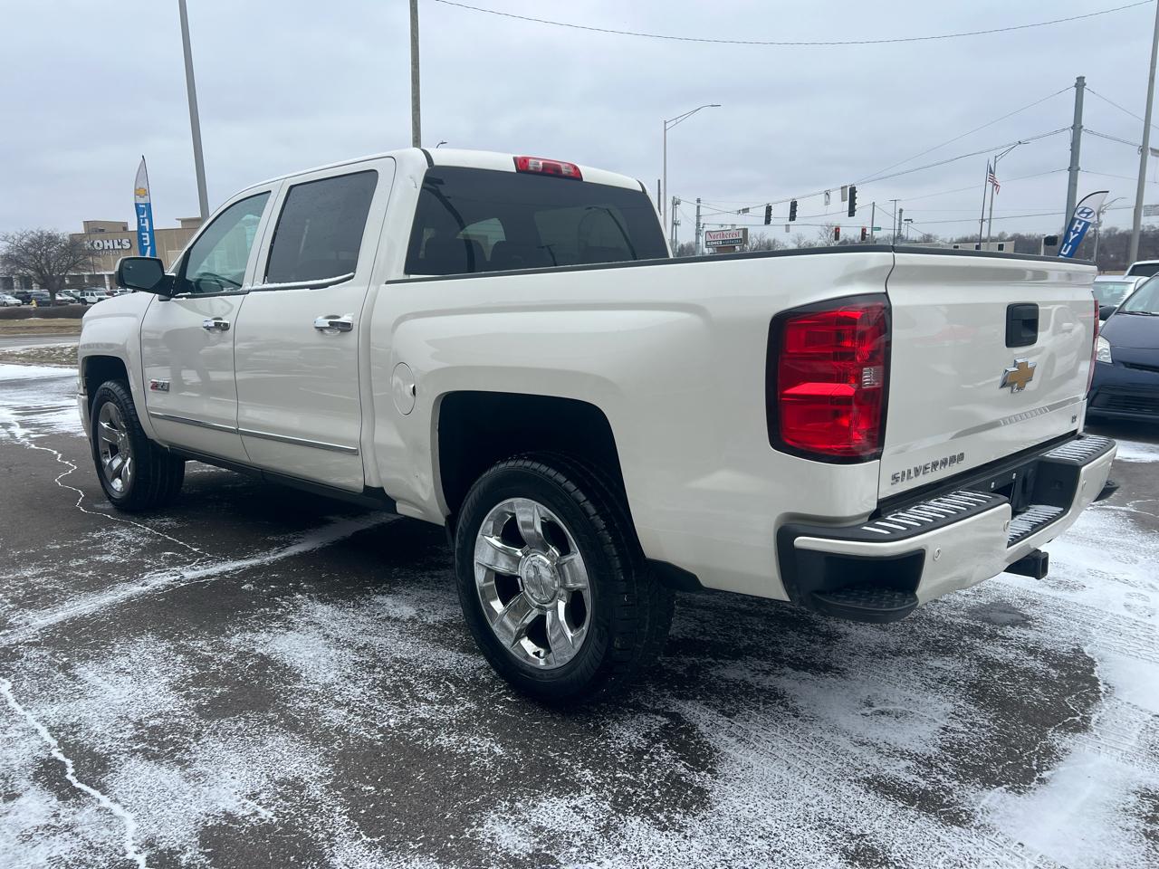 Chevrolet Silverado 1500 LT Z71 Crew Cab 4WD SWB 2015
