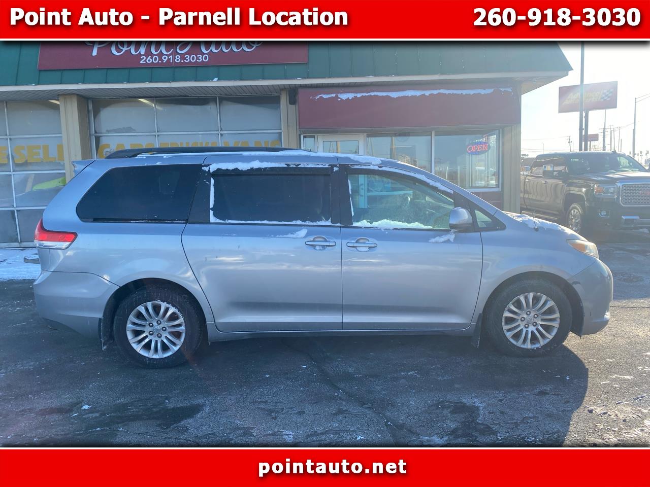 2012 Toyota Sienna XLE FWD 8-Passenger V6