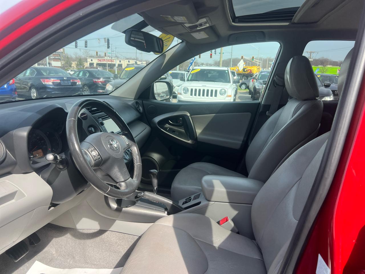 Toyota RAV4 Limited I4 4WD 2012