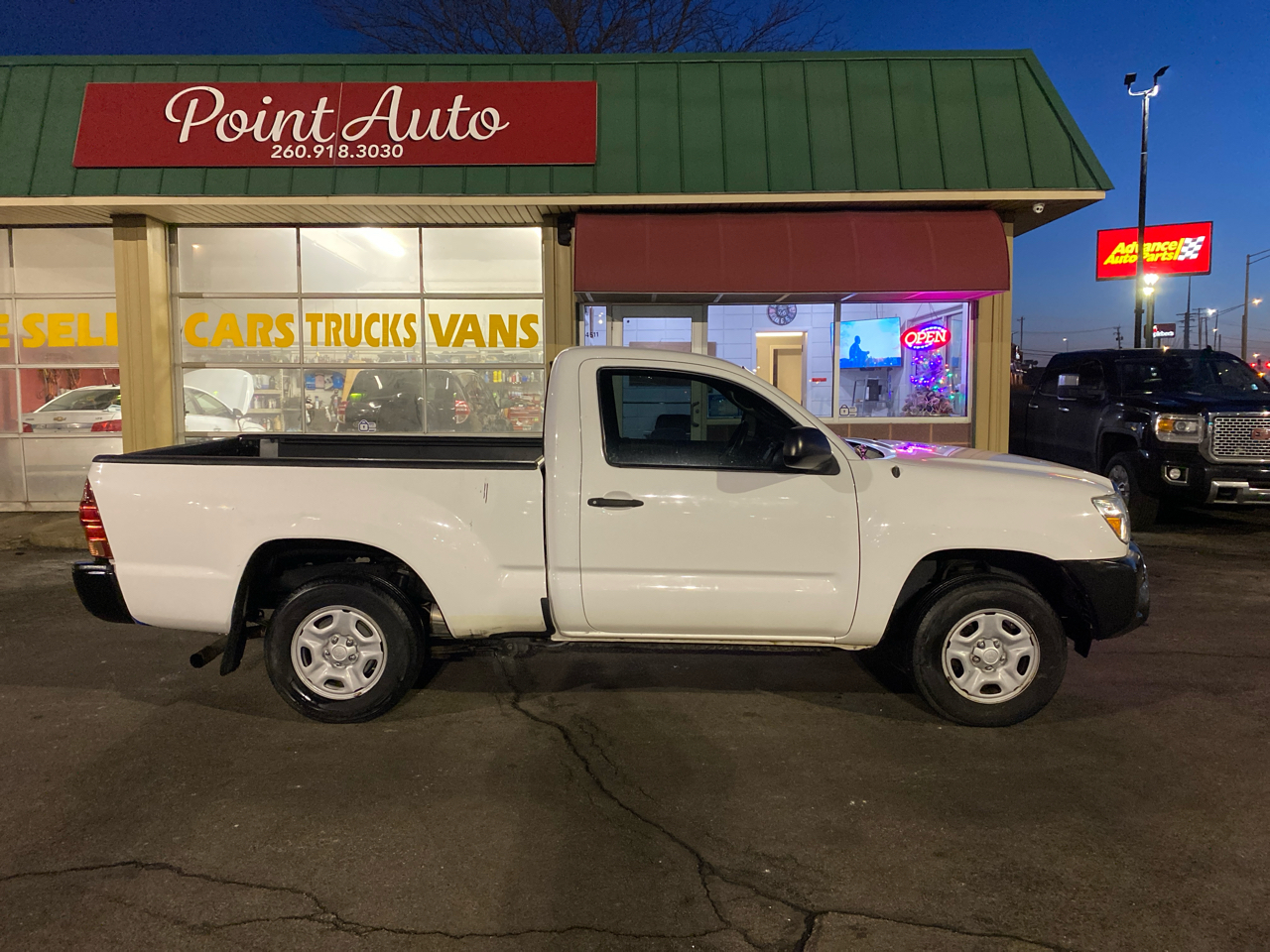 Toyota Tacoma Regular Cab Auto 2WD 2014