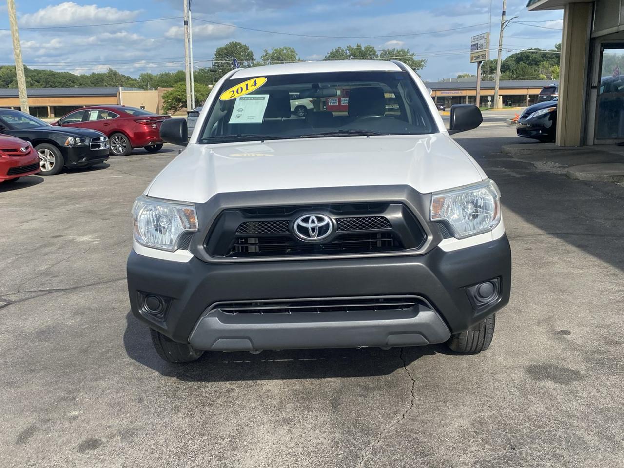 Toyota Tacoma Regular Cab Auto 2WD 2014