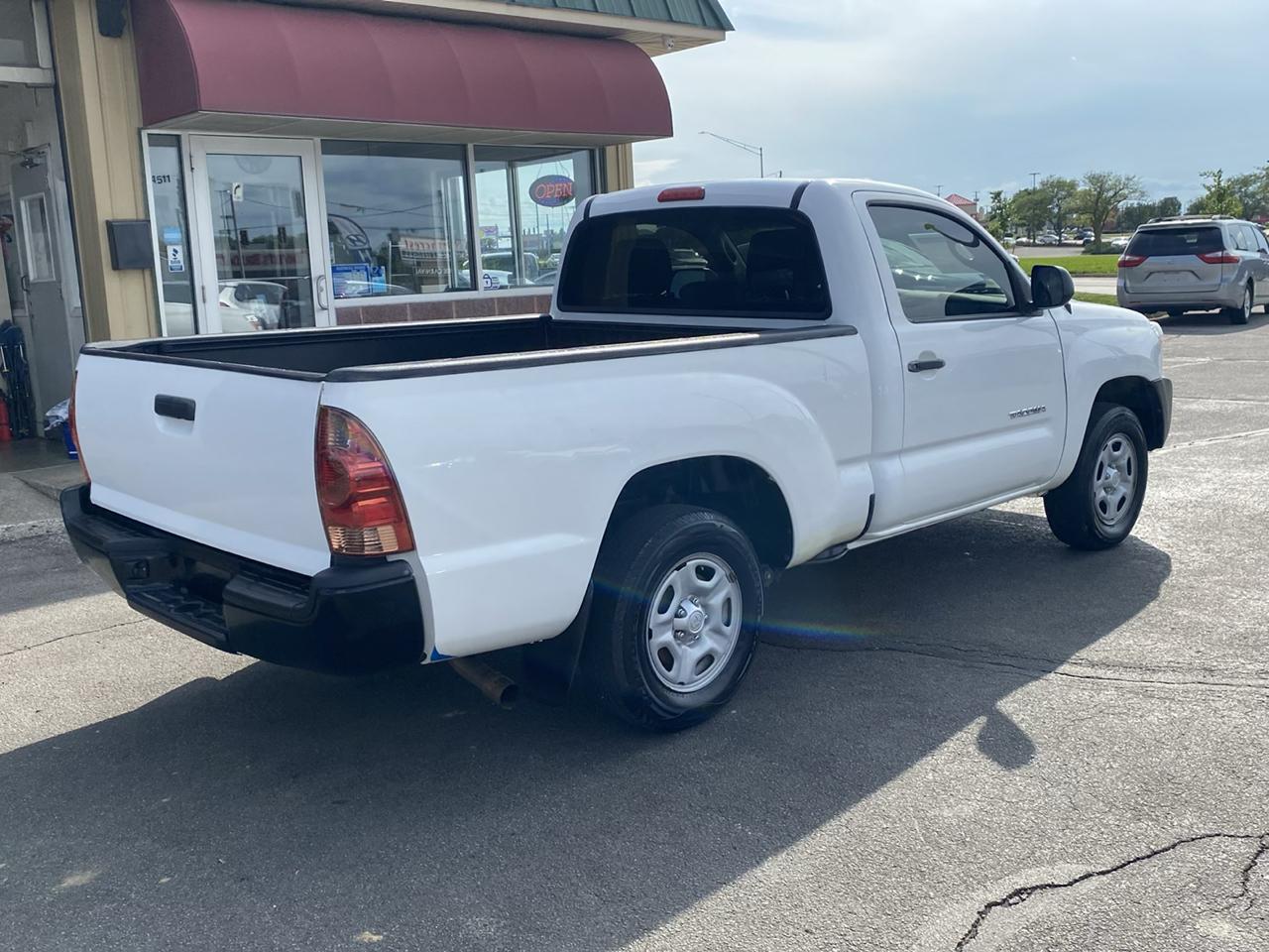 Toyota Tacoma Regular Cab Auto 2WD 2014
