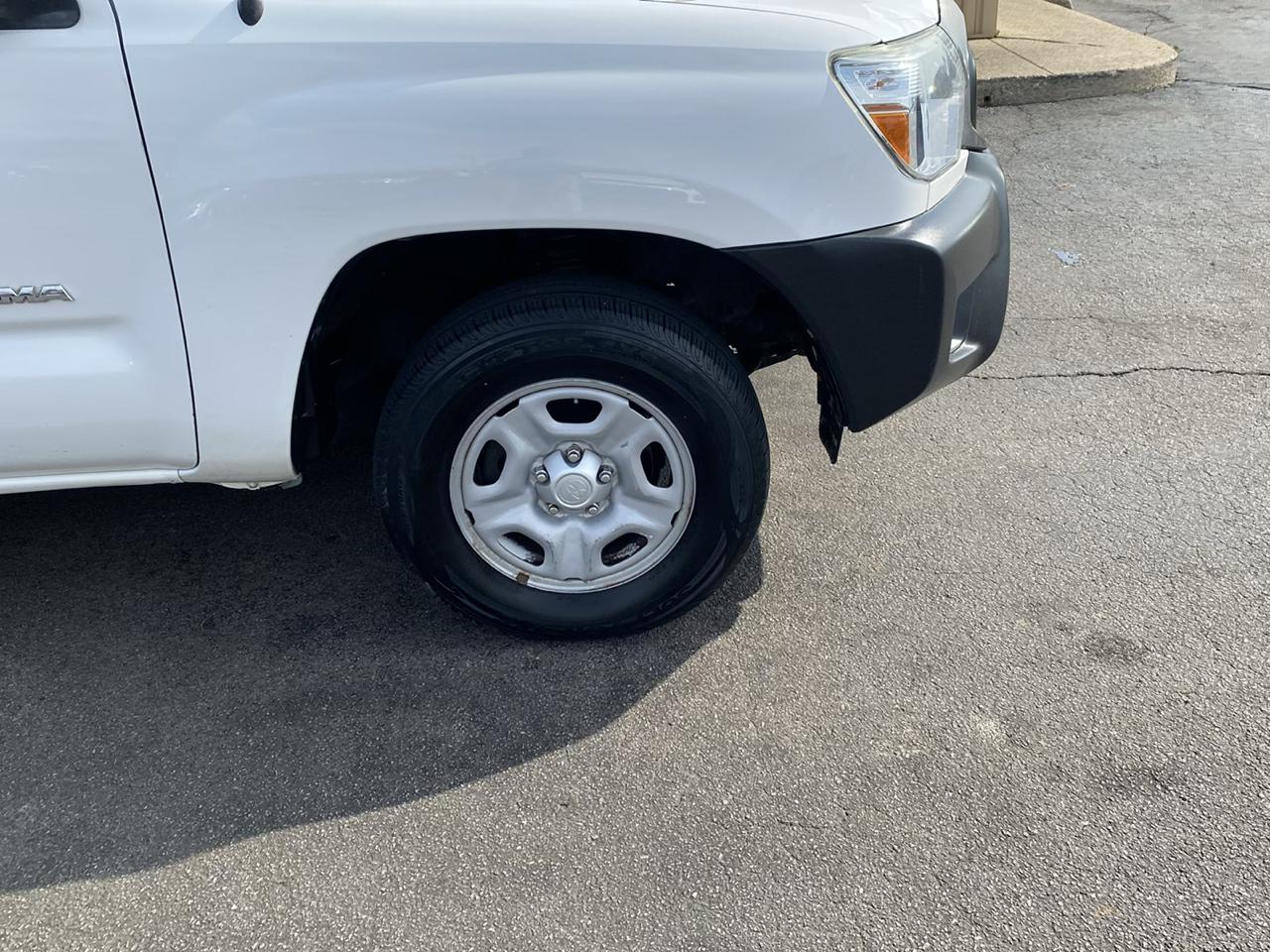 Toyota Tacoma Regular Cab Auto 2WD 2014