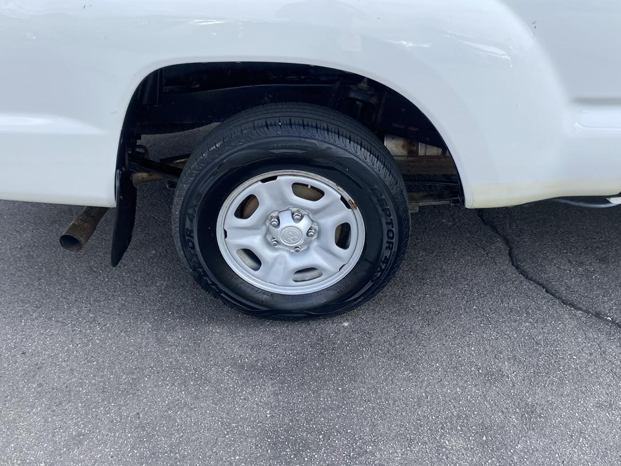 Toyota Tacoma Regular Cab Auto 2WD 2014
