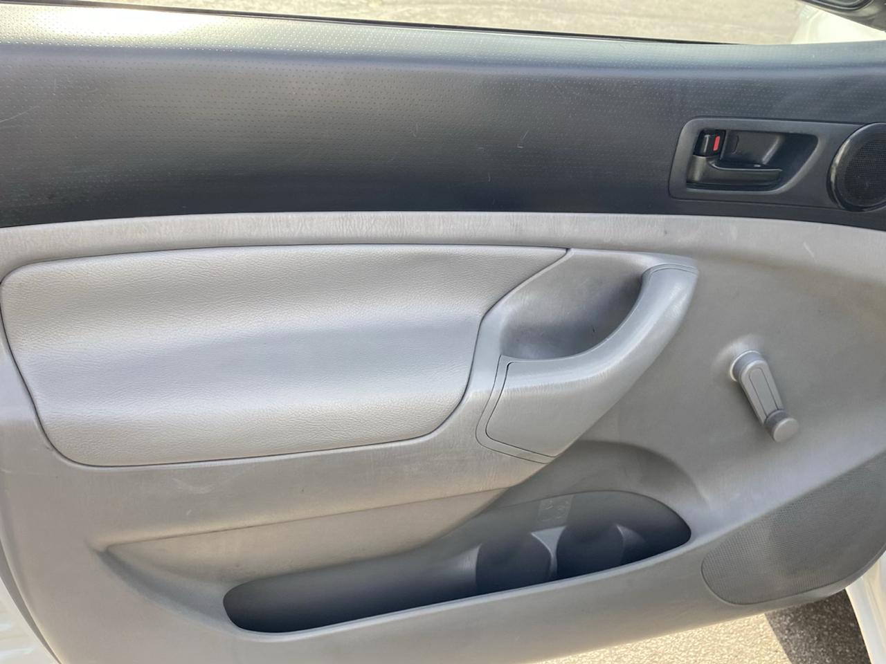 Toyota Tacoma Regular Cab Auto 2WD 2014