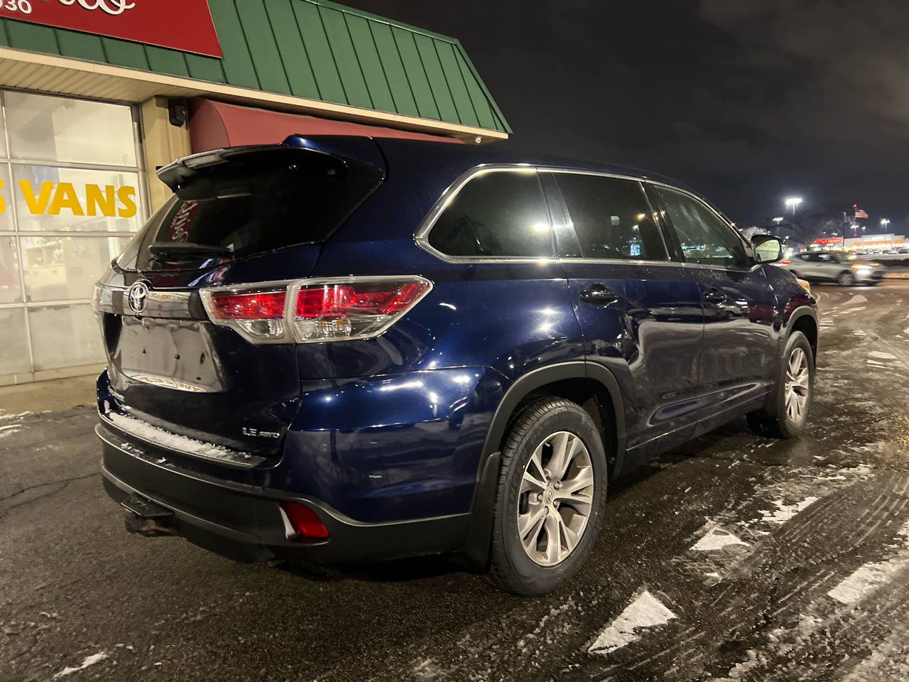 Toyota Highlander LE AWD V6 2015