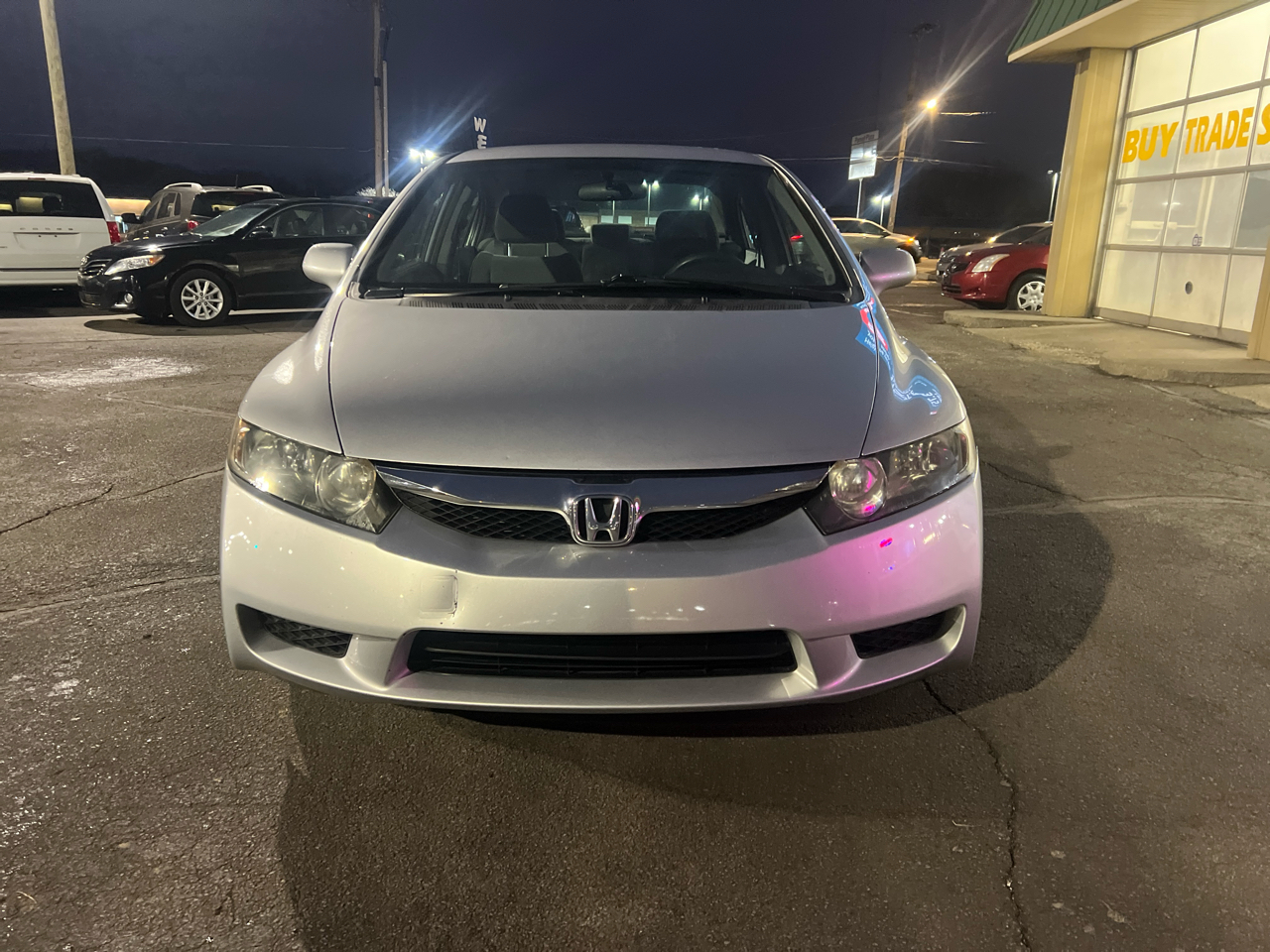 Honda Civic LX Sedan 5-Speed AT 2011