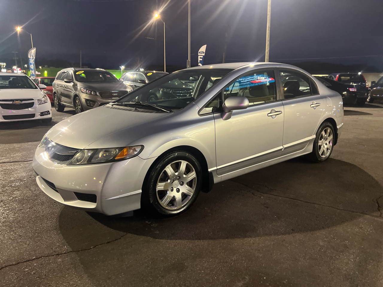 Honda Civic LX Sedan 5-Speed AT 2011