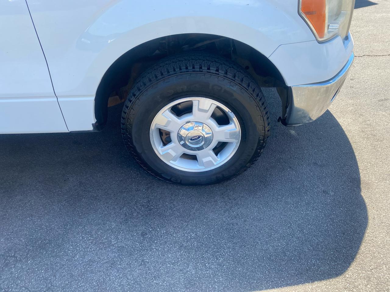 Ford F-150 XLT 8-ft. Bed 2WD 2013