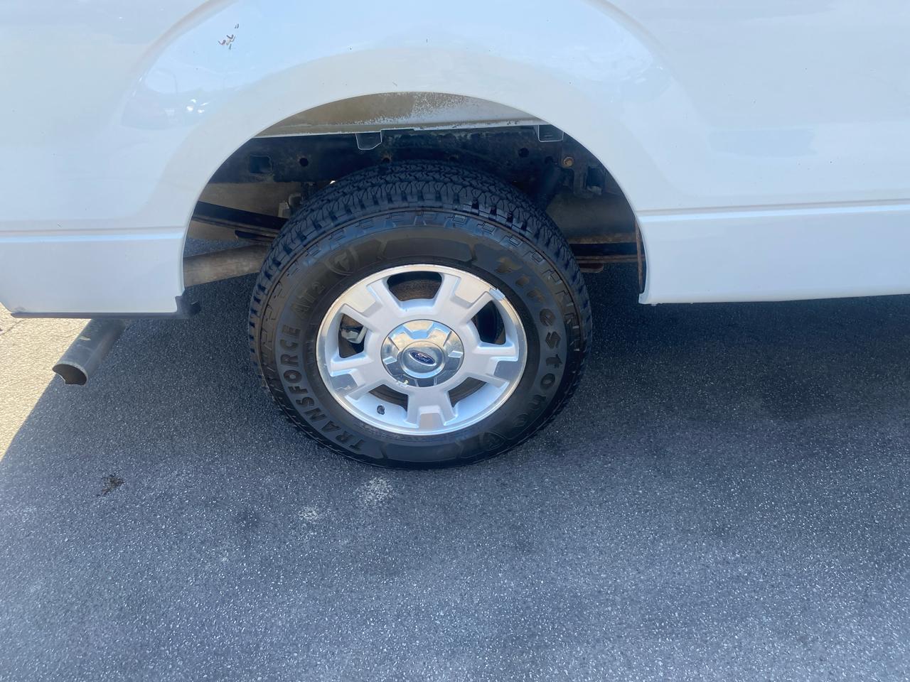 Ford F-150 XLT 8-ft. Bed 2WD 2013