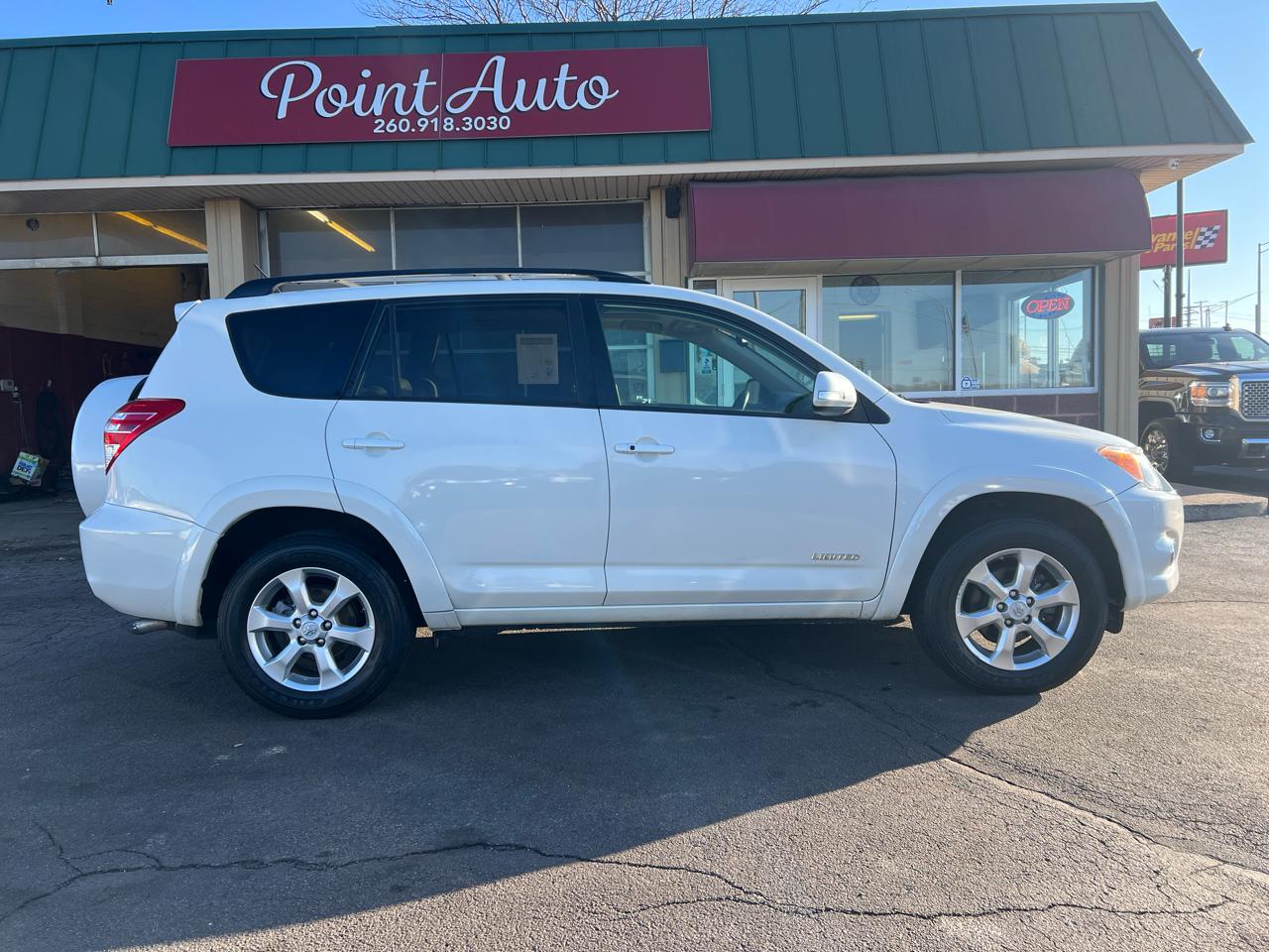 Toyota RAV4 Limited V6 4WD 2010