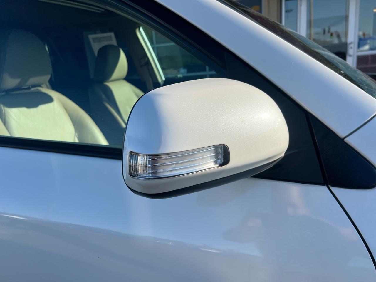 Toyota RAV4 Limited V6 4WD 2010