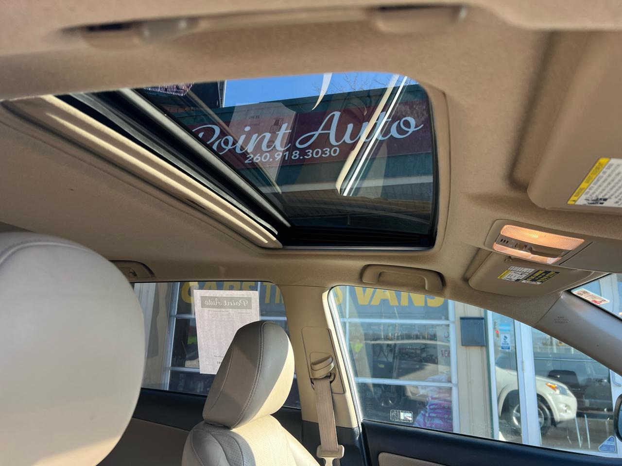 Toyota RAV4 Limited V6 4WD 2010