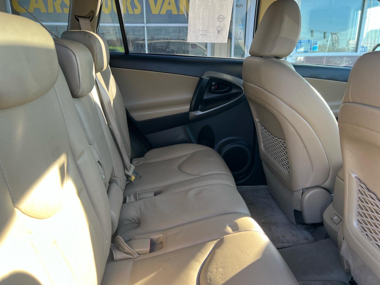 Toyota RAV4 Limited V6 4WD 2010