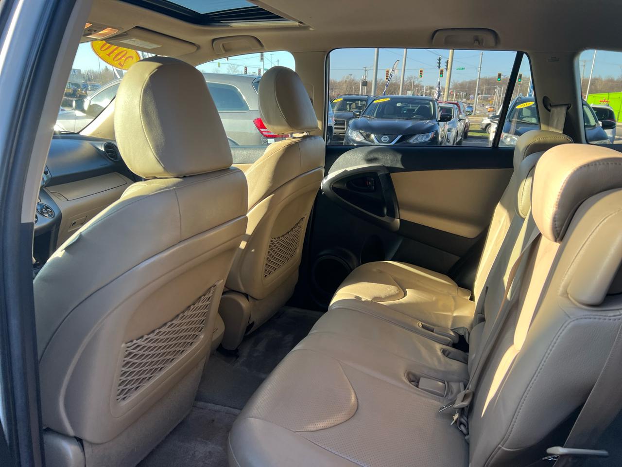 Toyota RAV4 Limited V6 4WD 2010