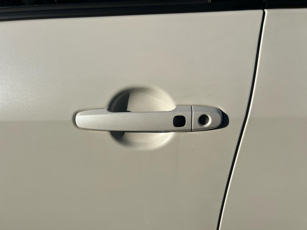 Toyota RAV4 Limited V6 4WD 2010