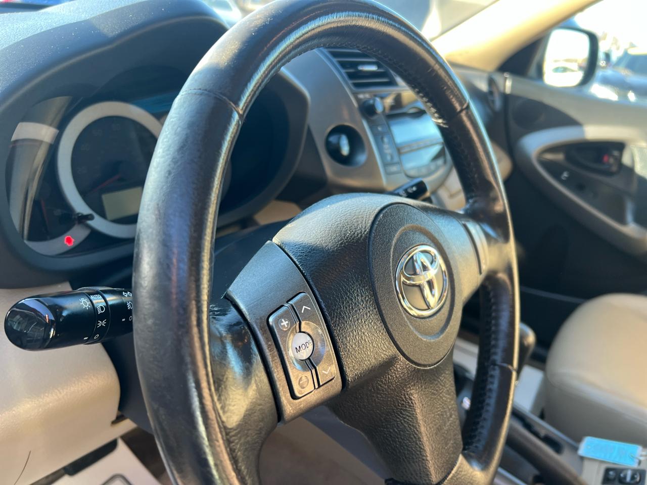 Toyota RAV4 Limited V6 4WD 2010