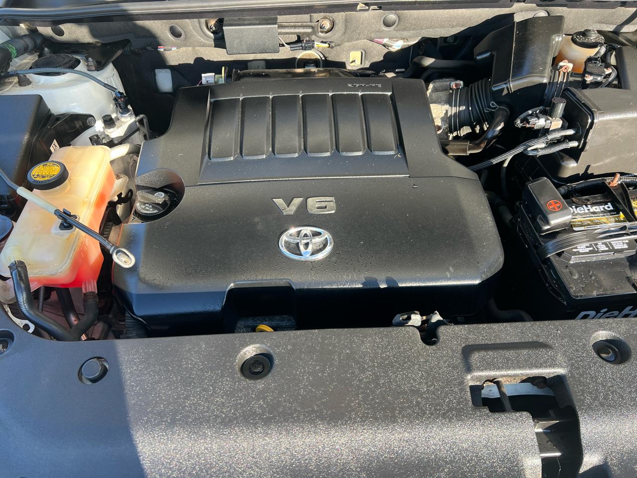 Toyota RAV4 Limited V6 4WD 2010