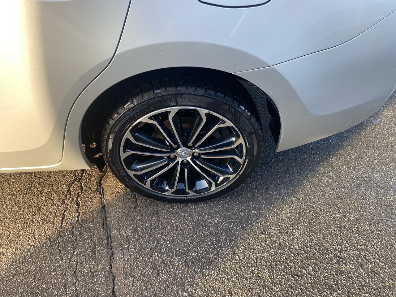 Toyota Corolla S Premium CVT 2014