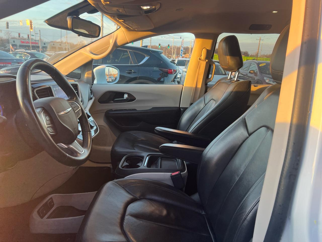 Chrysler Pacifica Touring-L 2017