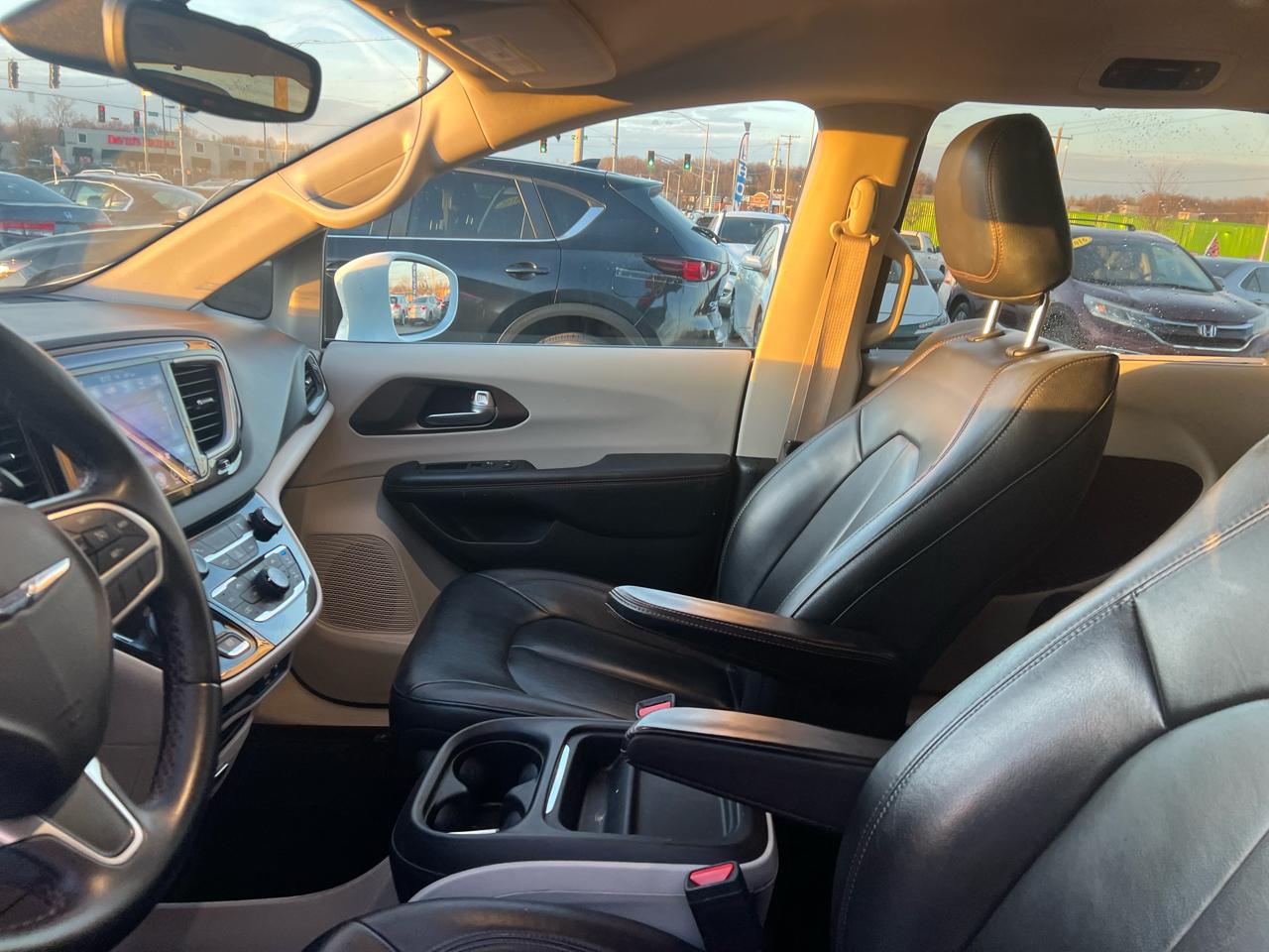 Chrysler Pacifica Touring-L 2017