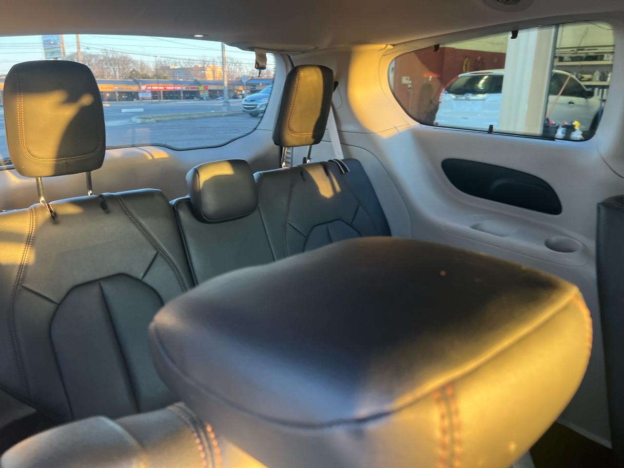 Chrysler Pacifica Touring-L 2017