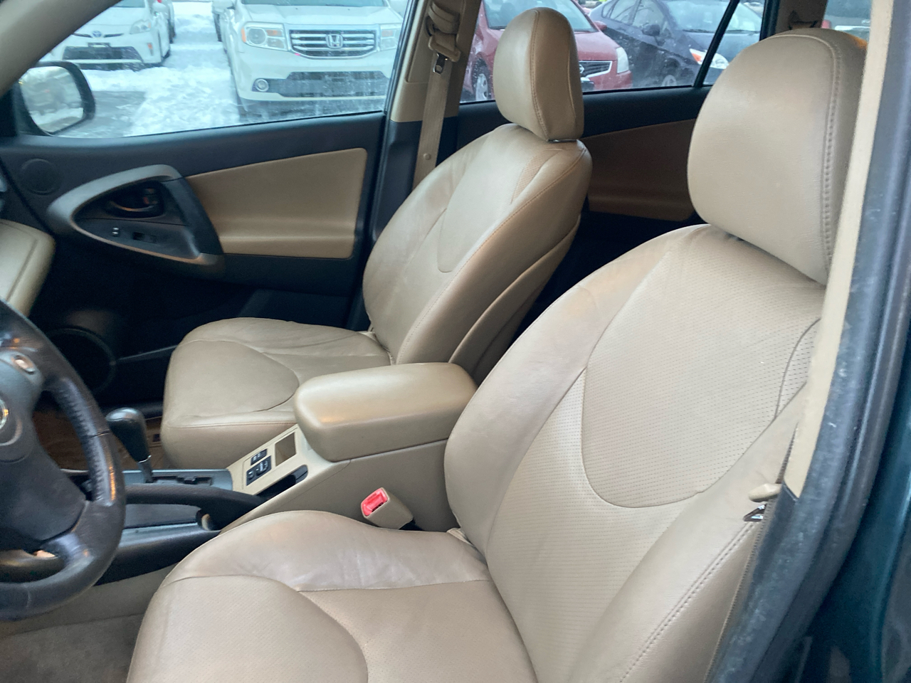 Toyota RAV4 Limited V6 4WD 2012