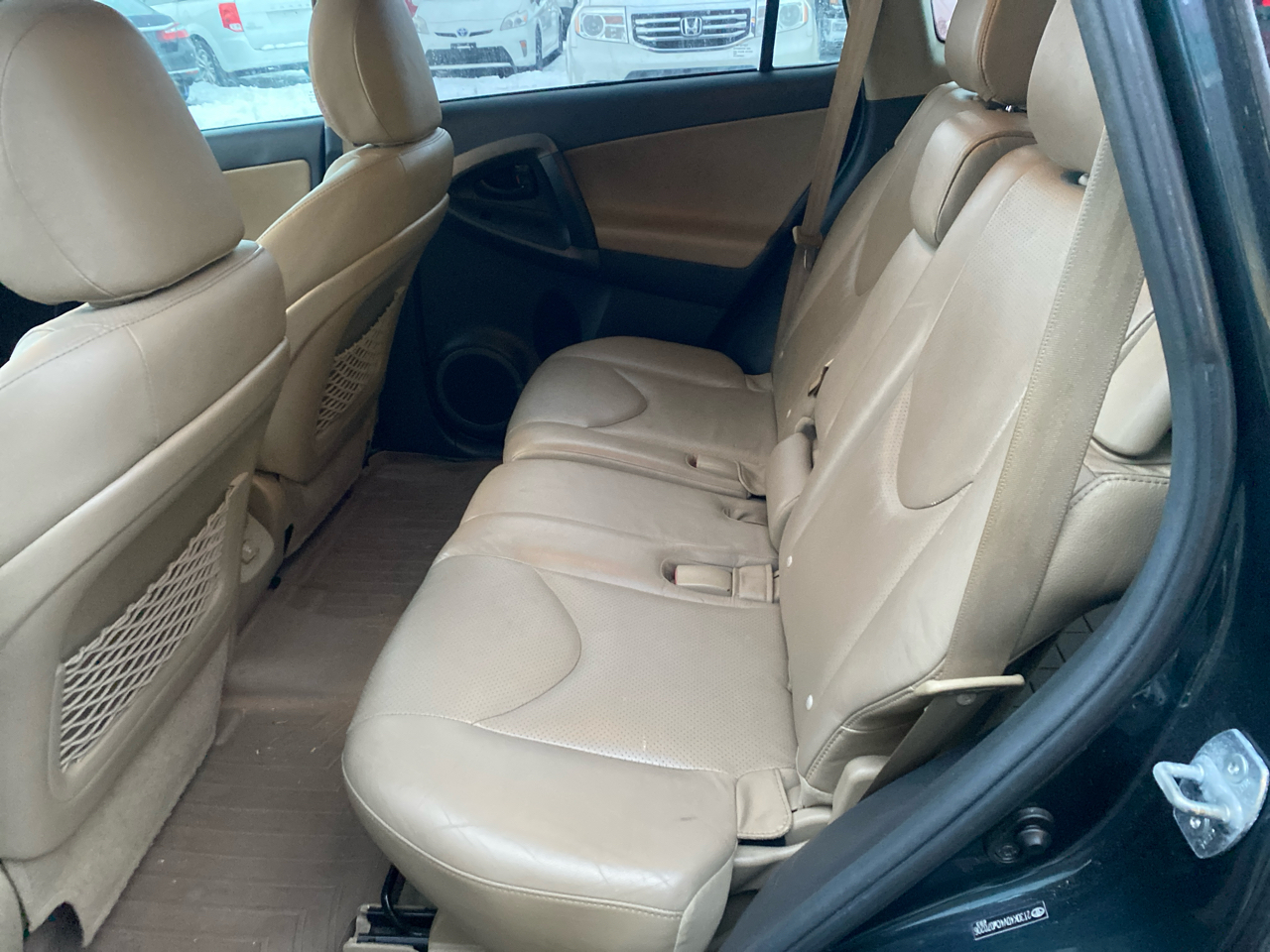 Toyota RAV4 Limited V6 4WD 2012