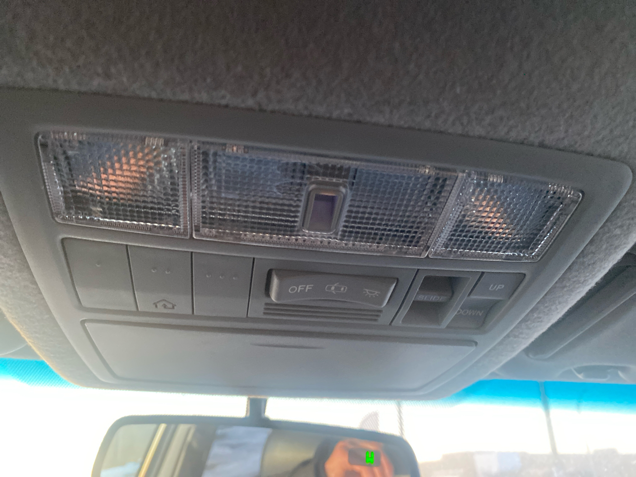 Toyota Highlander SE AWD V6 2012