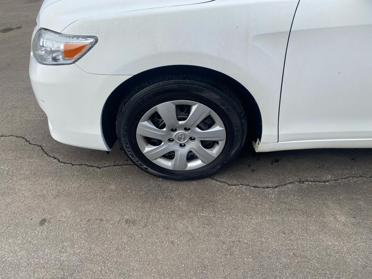 Toyota Camry LE 4D Sedan 2010