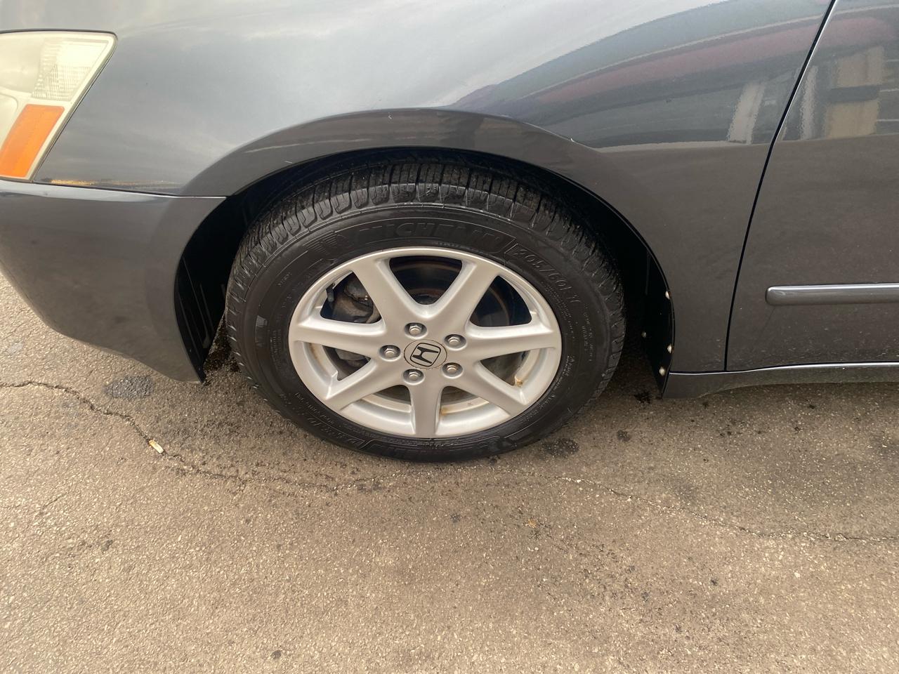 Honda Accord EX V6 sedan AT 2003