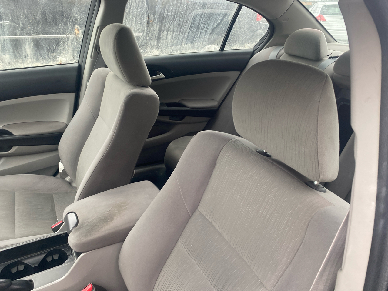 Honda Accord LX sedan AT 2012