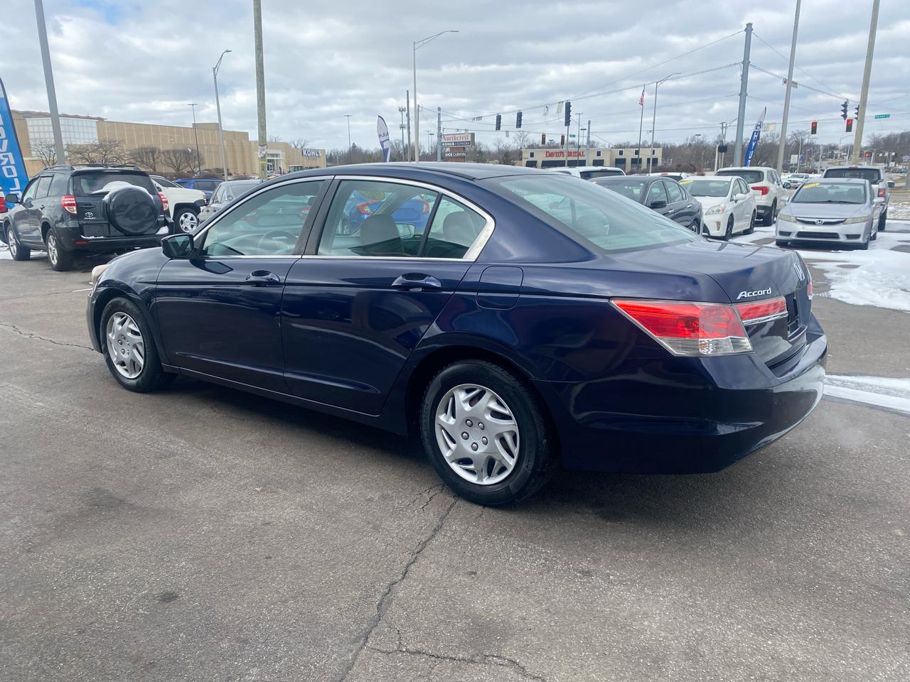 Honda Accord LX sedan AT 2012