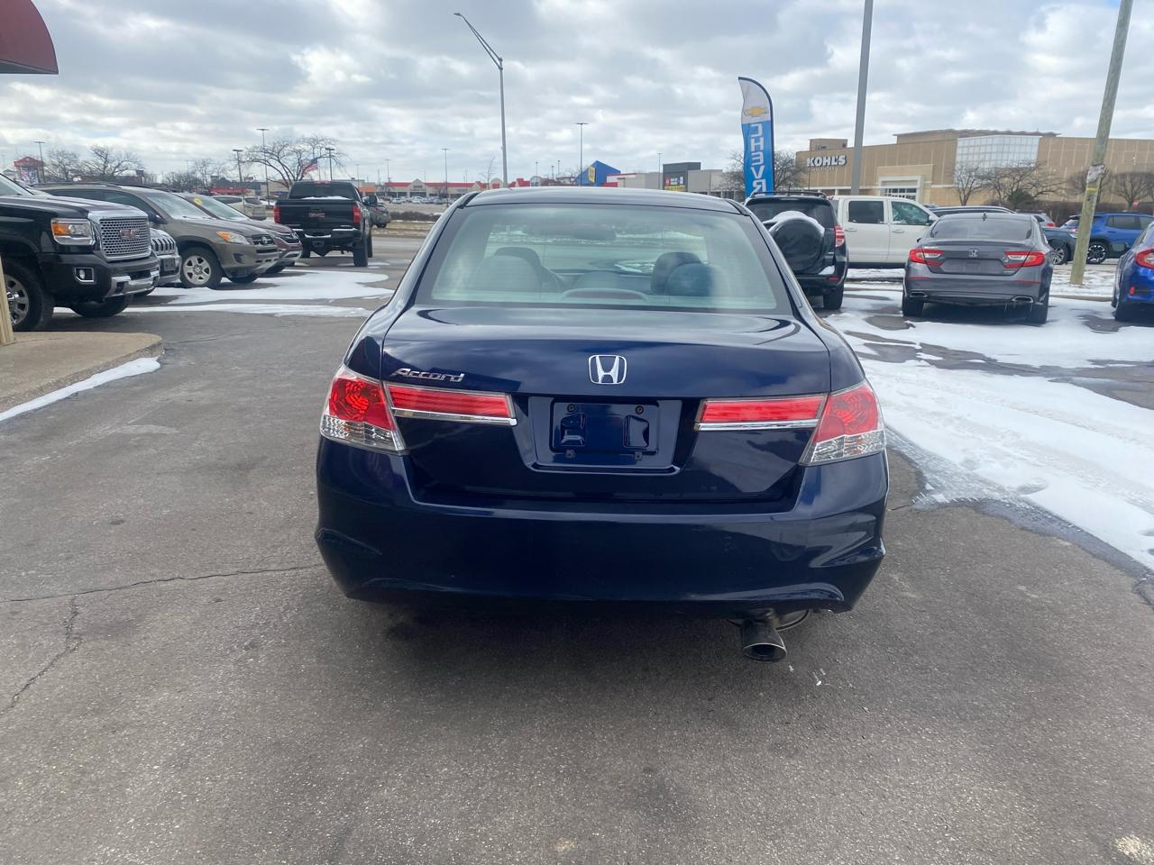 Honda Accord LX sedan AT 2012