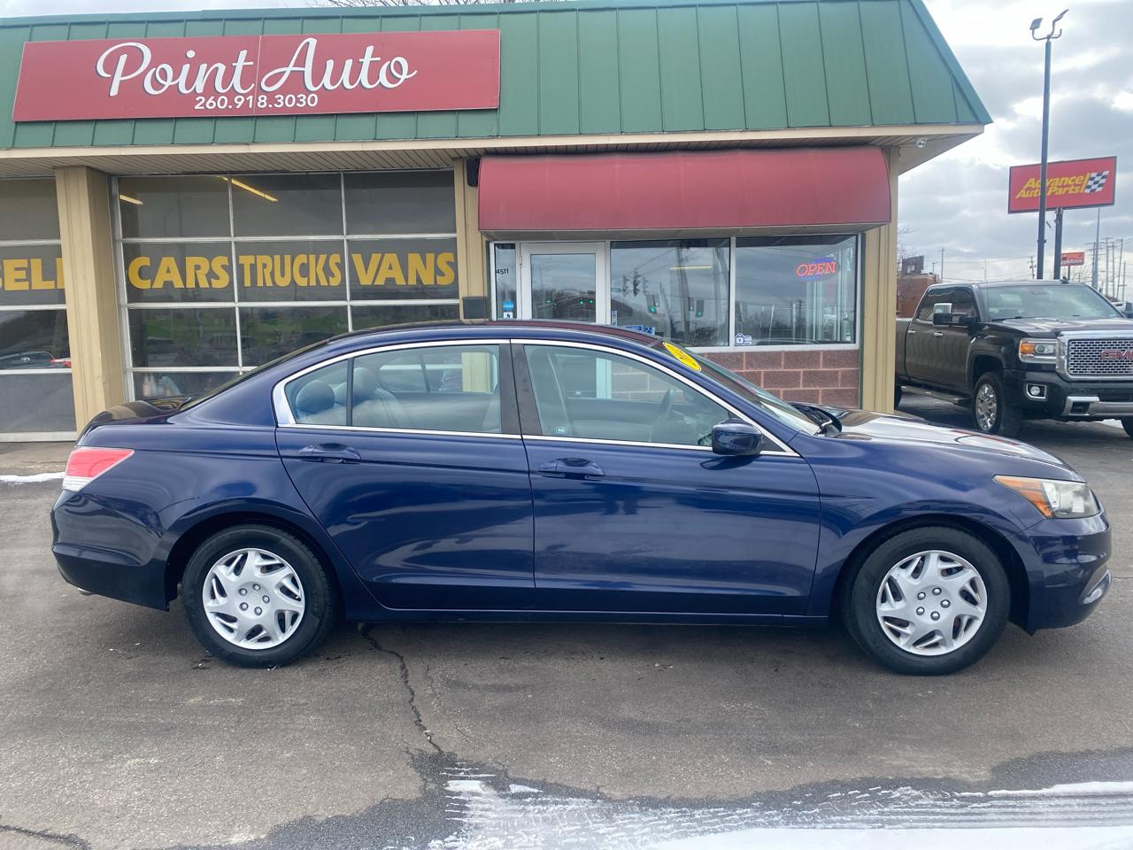 Honda Accord LX sedan AT 2012