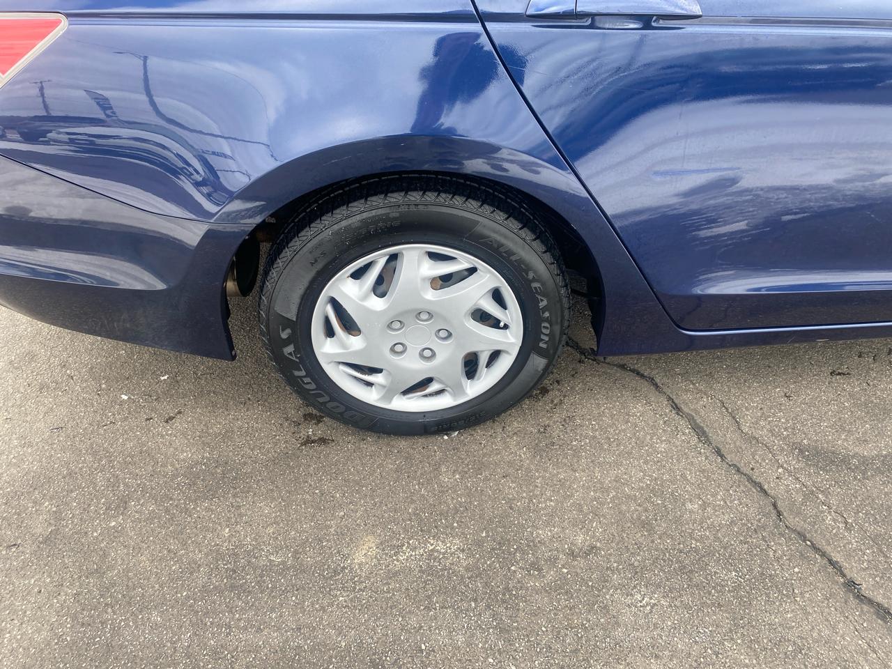 Honda Accord LX sedan AT 2012