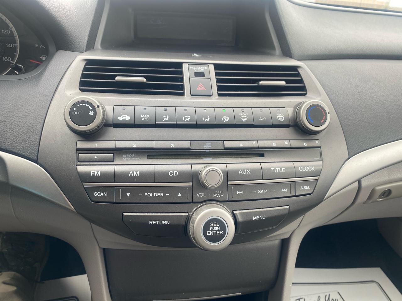 Honda Accord LX sedan AT 2012