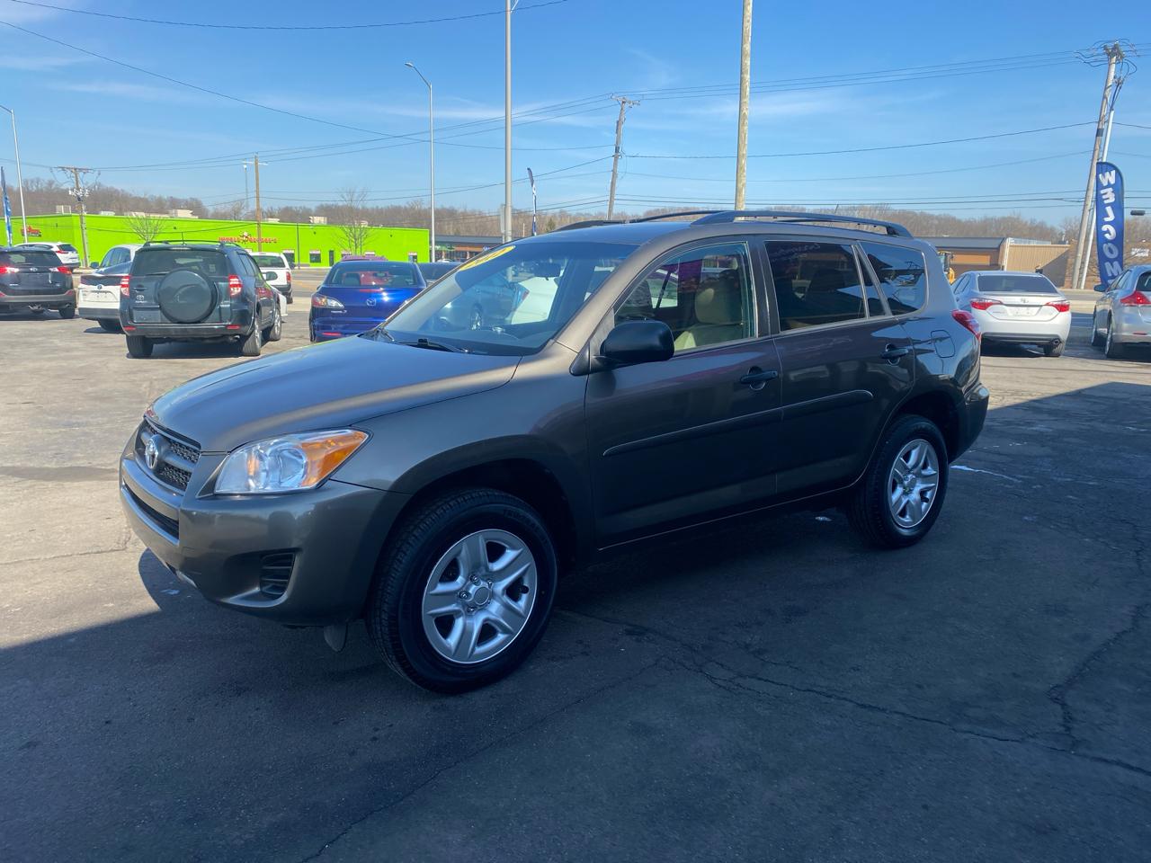 Toyota RAV4 Base I4 4WD 2012