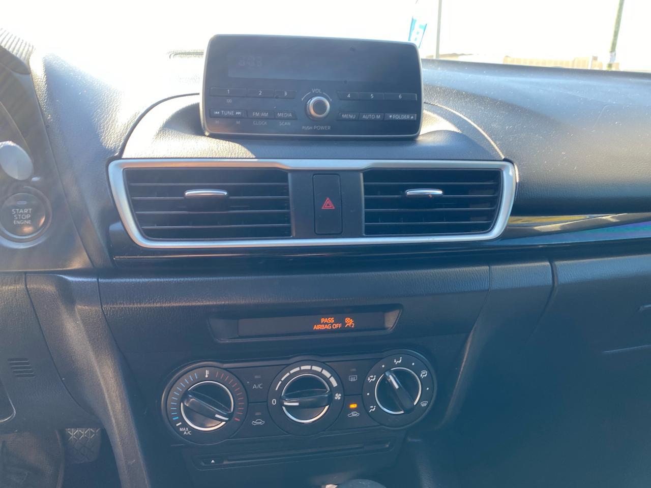 Mazda MAZDA3 i Touring AT 4-Door 2014