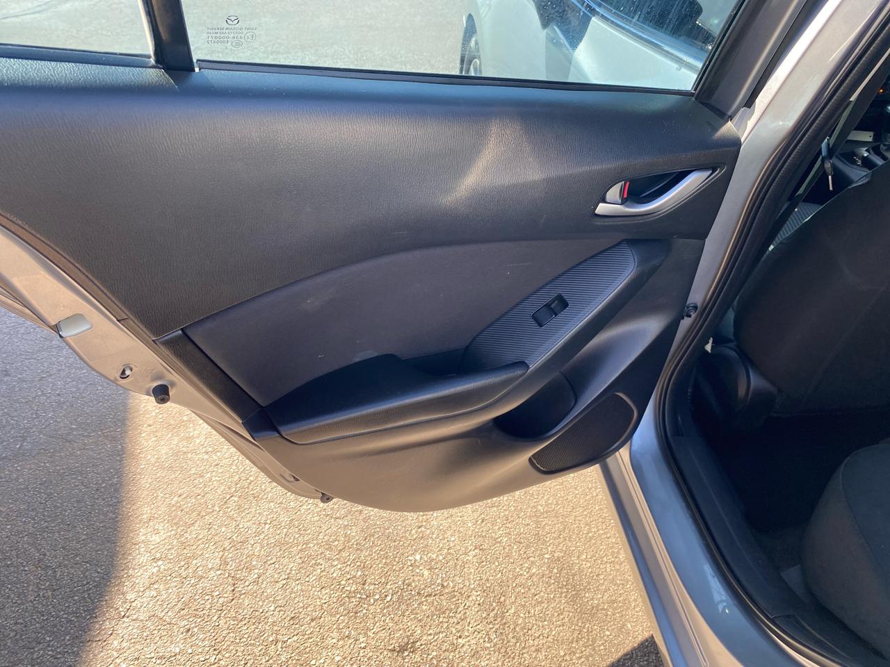 Mazda MAZDA3 i Touring AT 4-Door 2014