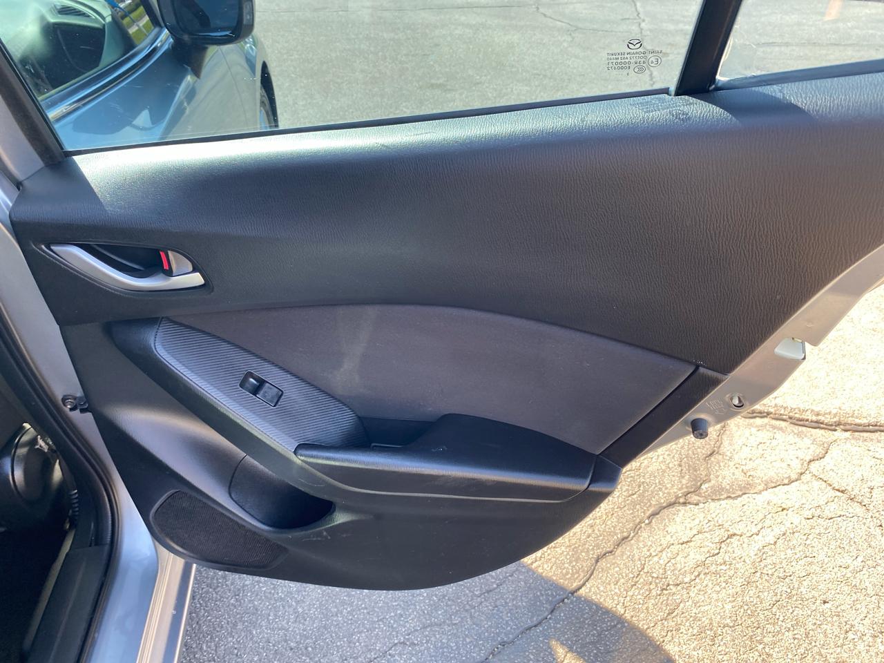 Mazda MAZDA3 i Touring AT 4-Door 2014