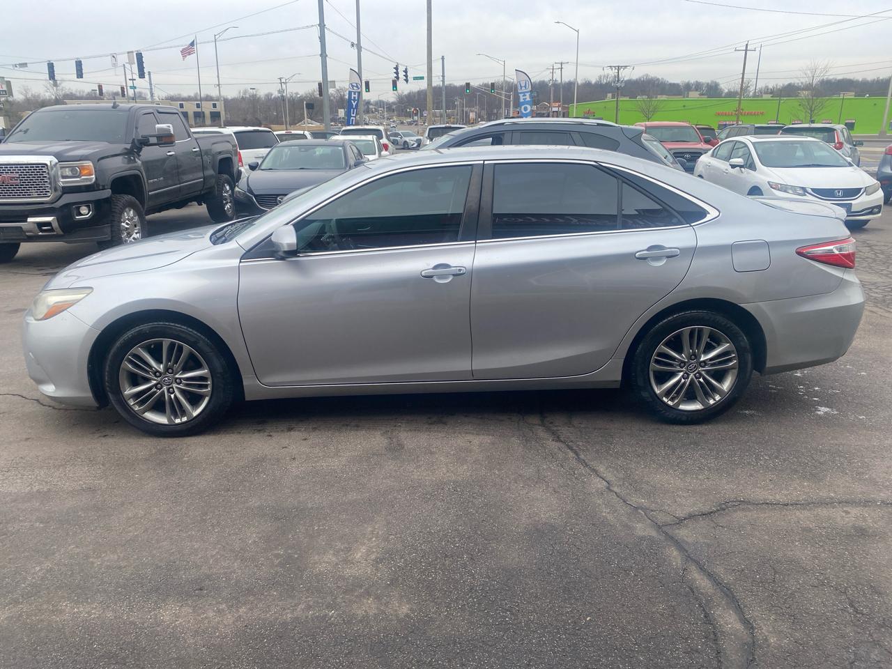 Toyota Camry SE 2015
