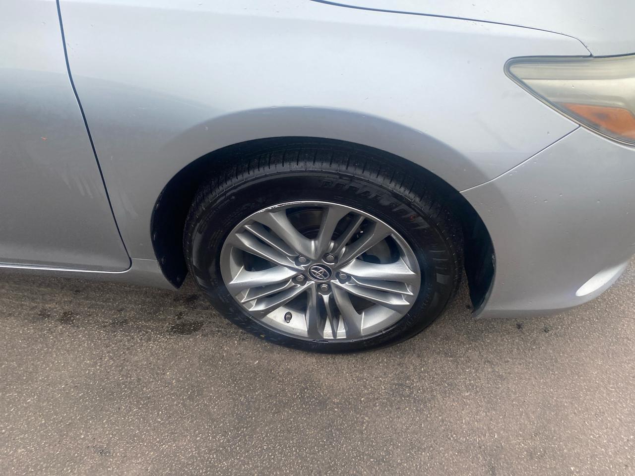 Toyota Camry SE 2015