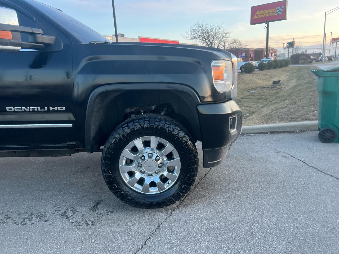 GMC Sierra 2500HD Denali Crew Cab 4WD 2016